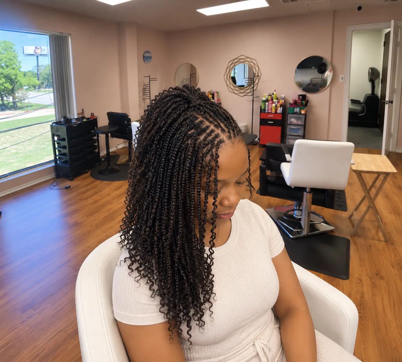 Small kinky twists